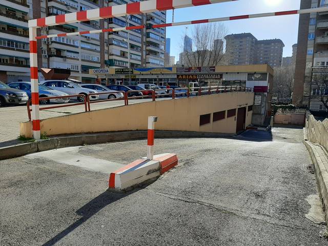 Garaje en Venta en N/A, -1 en La Paz