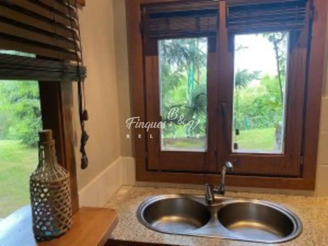 Cocina de Casa o chalet de alquiler en Isòvol con Calefacción, Jardín privado y Parquet