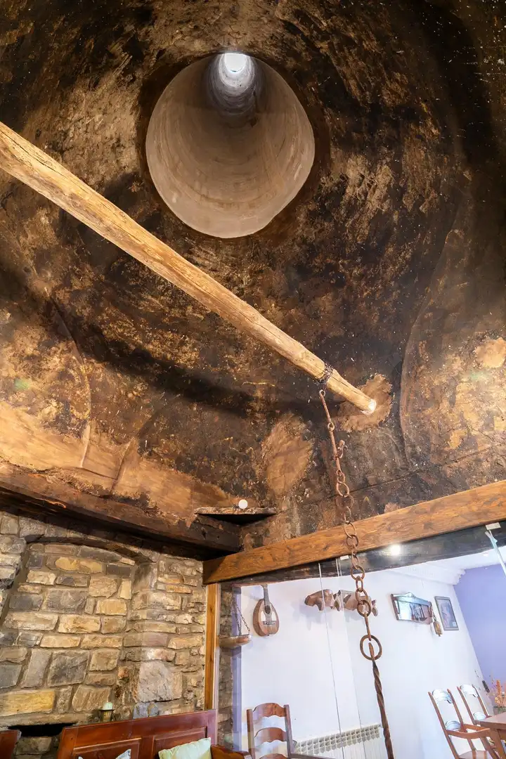 Casa o xalet en venda en Boltaña amb Calefacció, Terrassa i Moblat