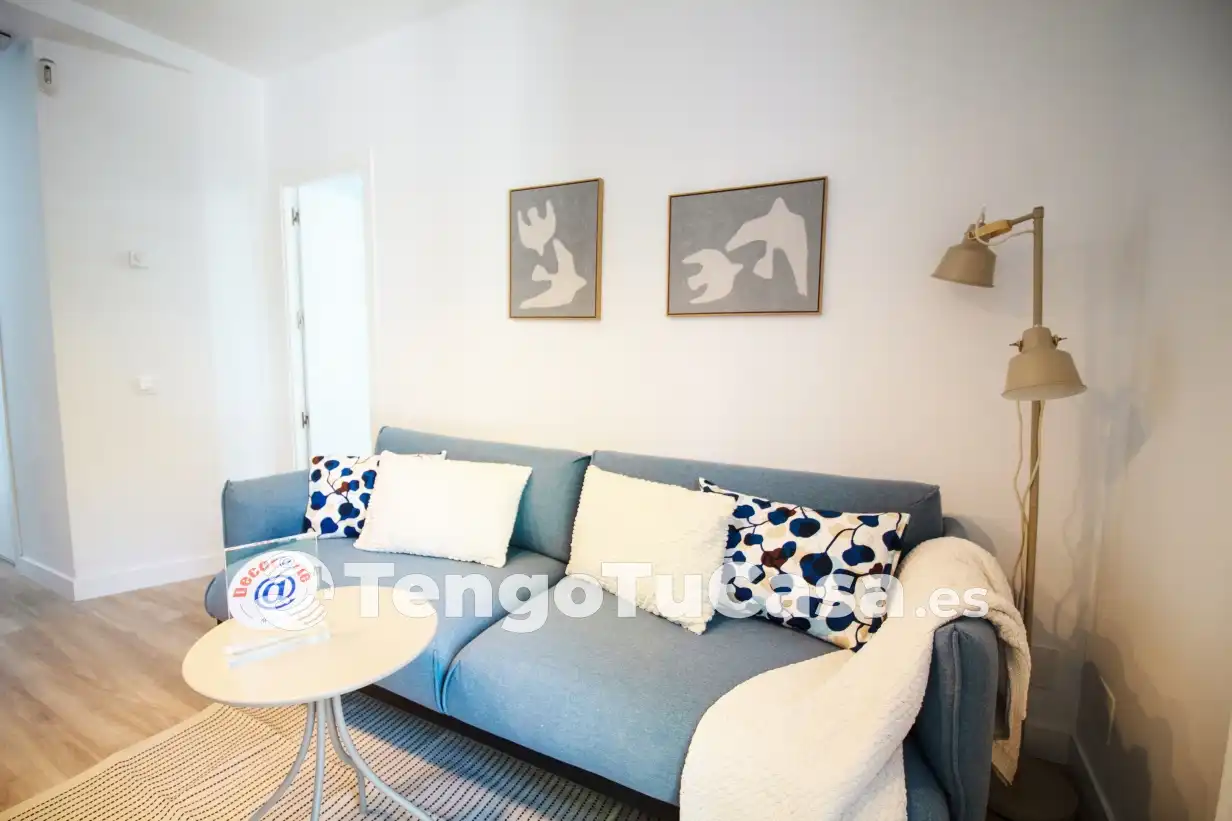 Living room of Flat for sale in Madrid  with Air Conditioner, Heating and Parquet flooring