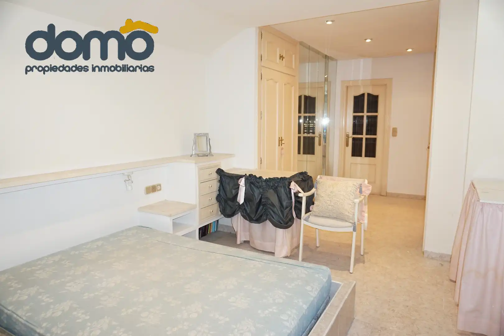 Bedroom of Attic for sale in Granada  with Heating, Terrace and Furnished