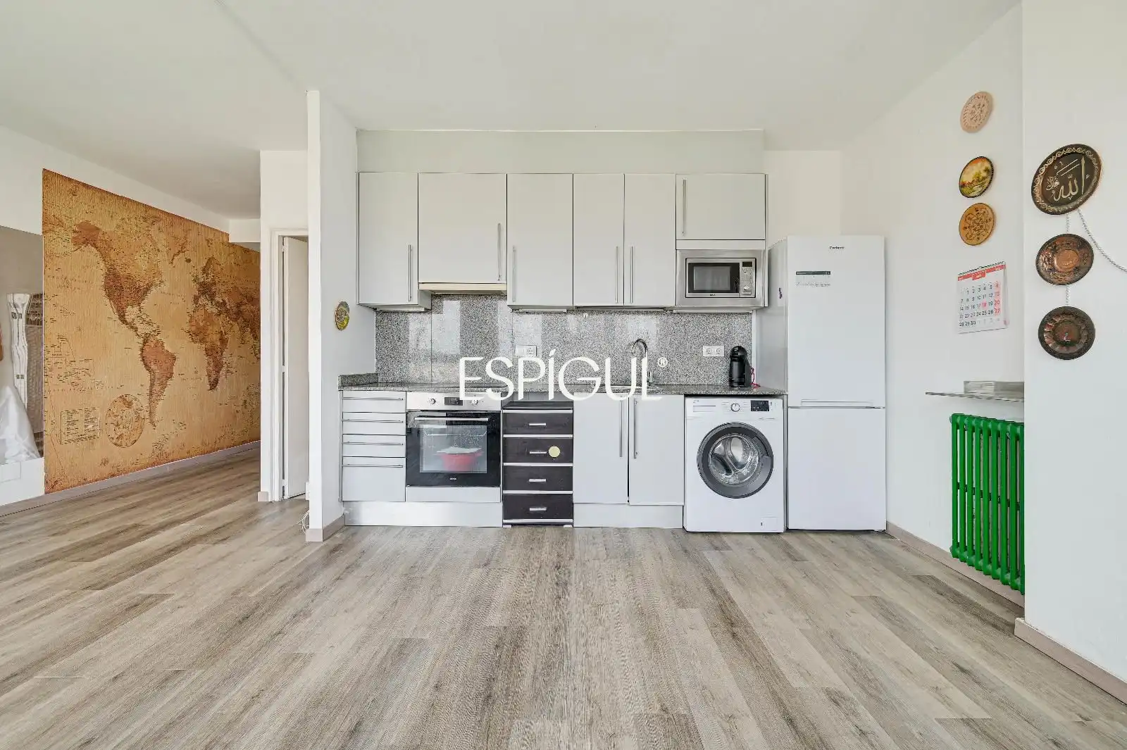 Cocina de Piso en venta en Girona con Calefacción, Parquet y Amueblado