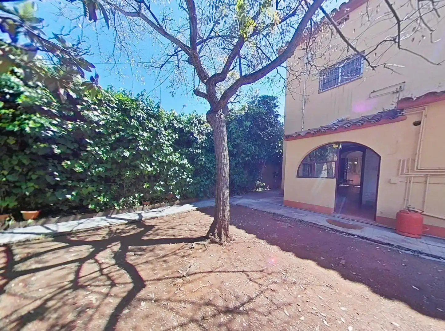 Casa amb terrassa en venda a Carrer Carrer Assutzenes, imagen 2