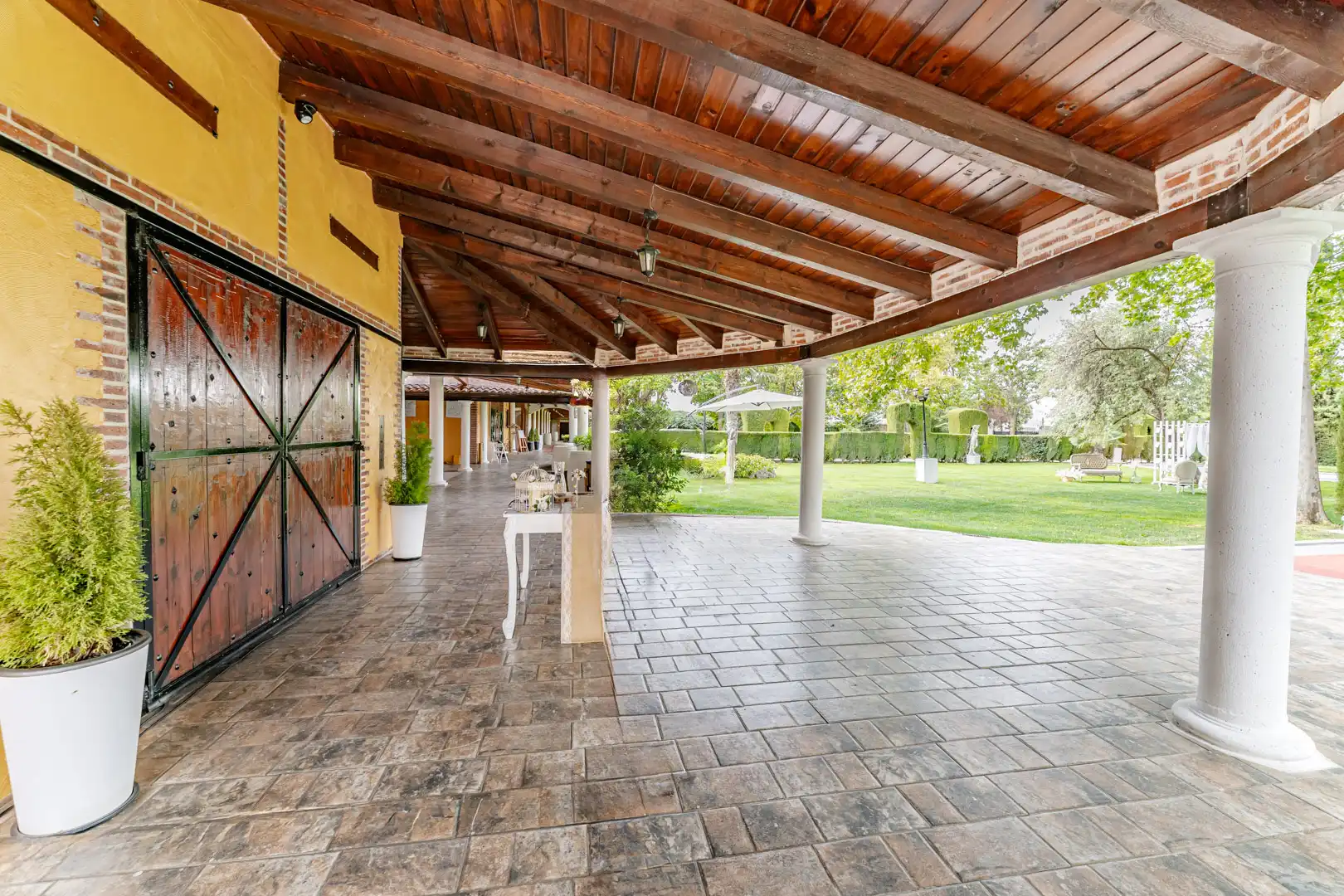 Terraza de Finca rústica en venta en Laguna de Duero con Aire acondicionado, Calefacción y Jardín privado