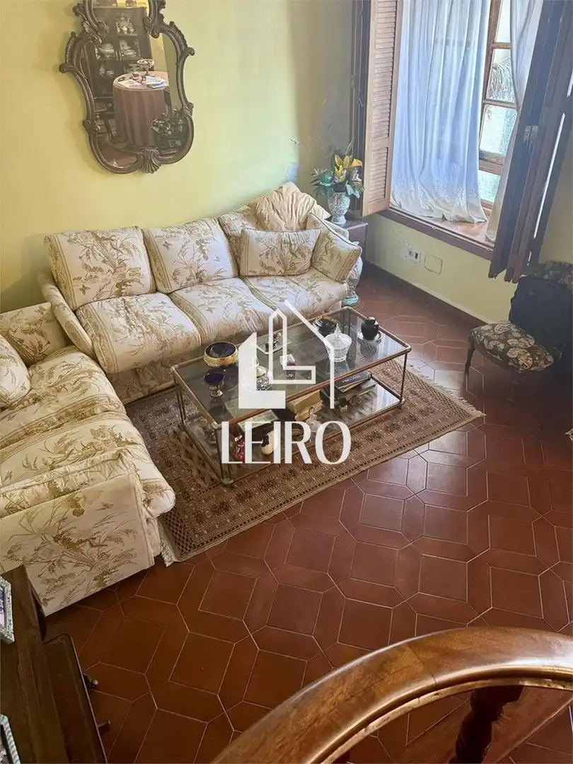 Sala d'estar de Casa adosada en venda en A Illa de Arousa  amb Calefacció, Terrassa i Moblat