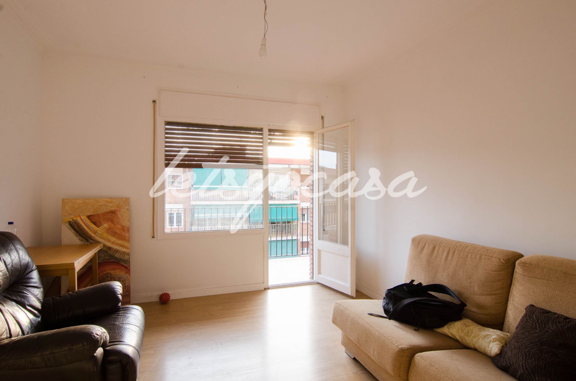 Dormitori de Pis en venda en  Barcelona Capital amb Calefacció, Terrassa i Balcó