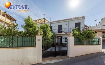 Exterior view of House or chalet for sale in La Zubia  with Private garden, Terrace and Swimming Pool