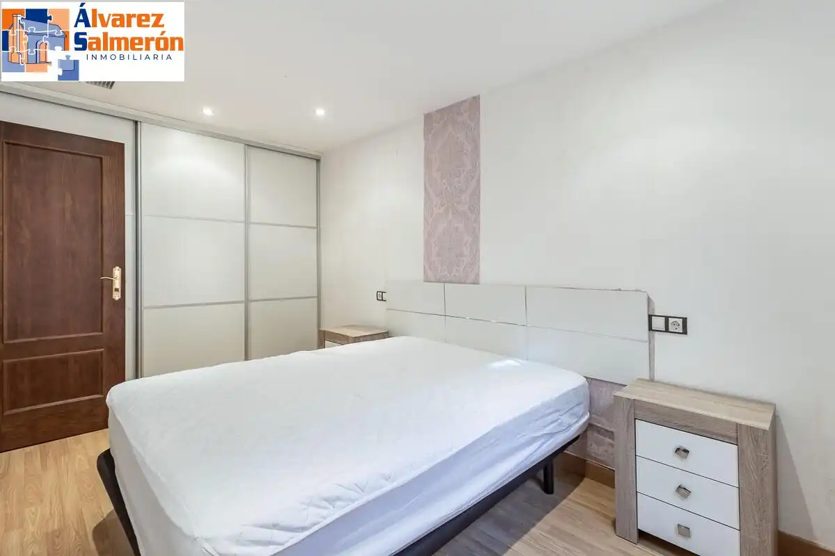 Bedroom of Flat for sale in La Zubia  with Air Conditioner and Storage room