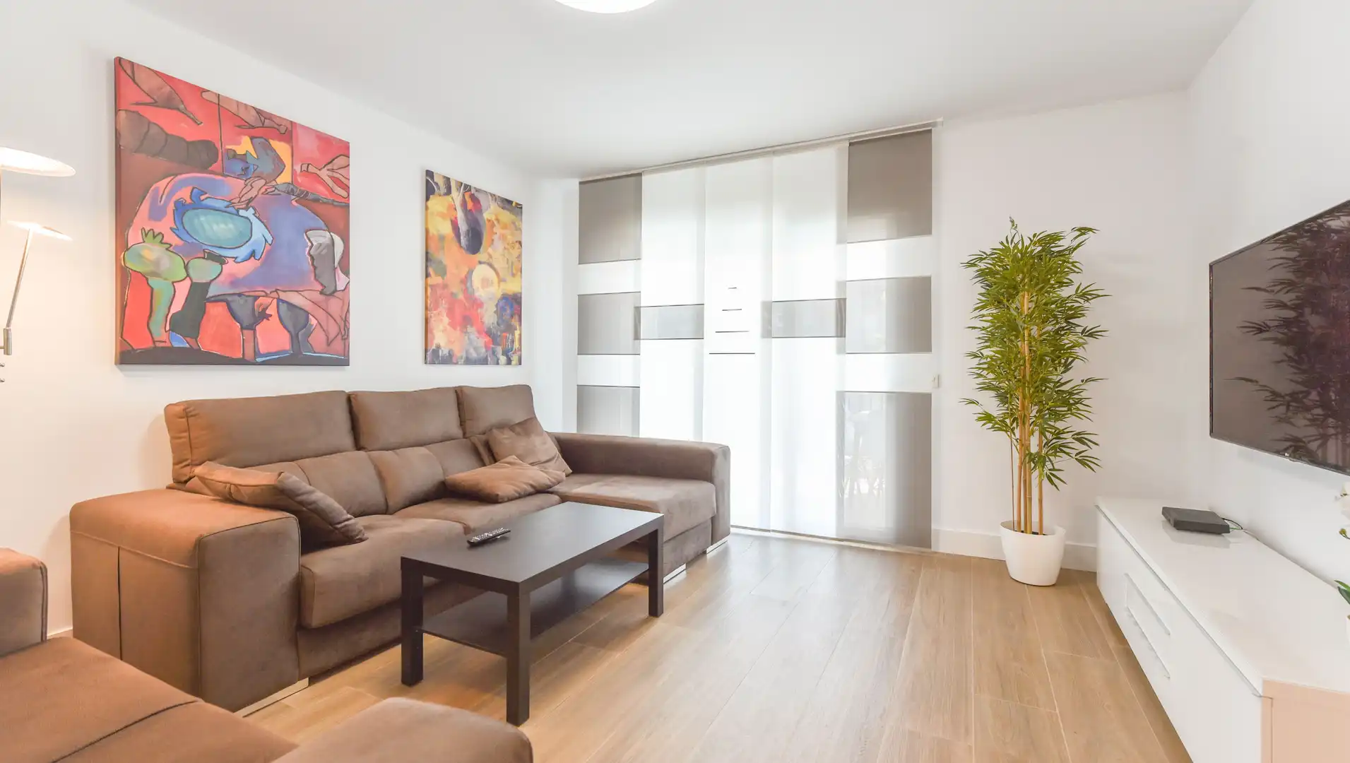 Wohnzimmer von Wohnung zur Miete in Fuengirola mit Klimaanlage, Heizung und Privatgarten