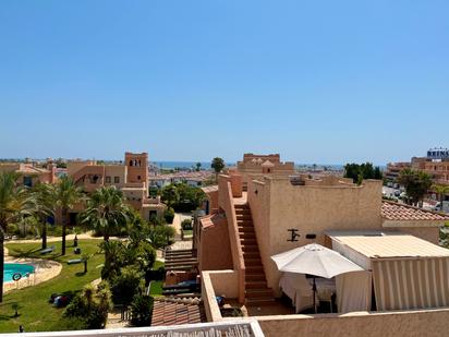 Vista exterior de Àtic en venda en Vera amb Terrassa, Moblat i Piscina comunitària