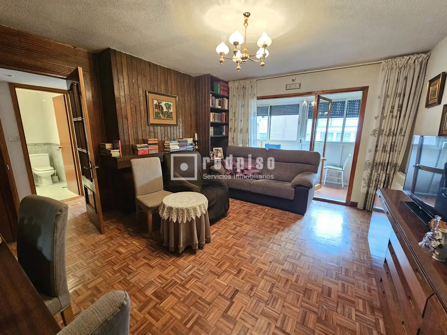 Sala de estar de Piso en venta en Madrid con Calefacción, Parquet y Terraza