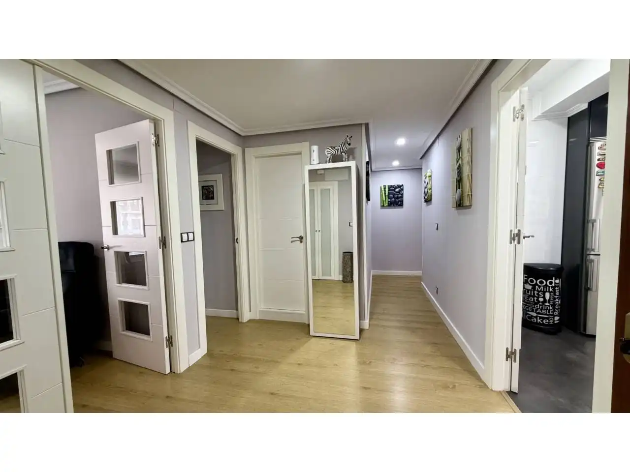 Piso con ascensor en venta en Calle Palacio Valdés 4, imagen 2