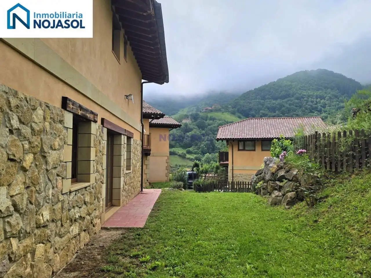 Vista exterior de Apartamento en venta en Vega de Liébana con Calefacción, Jardín privado y Parquet