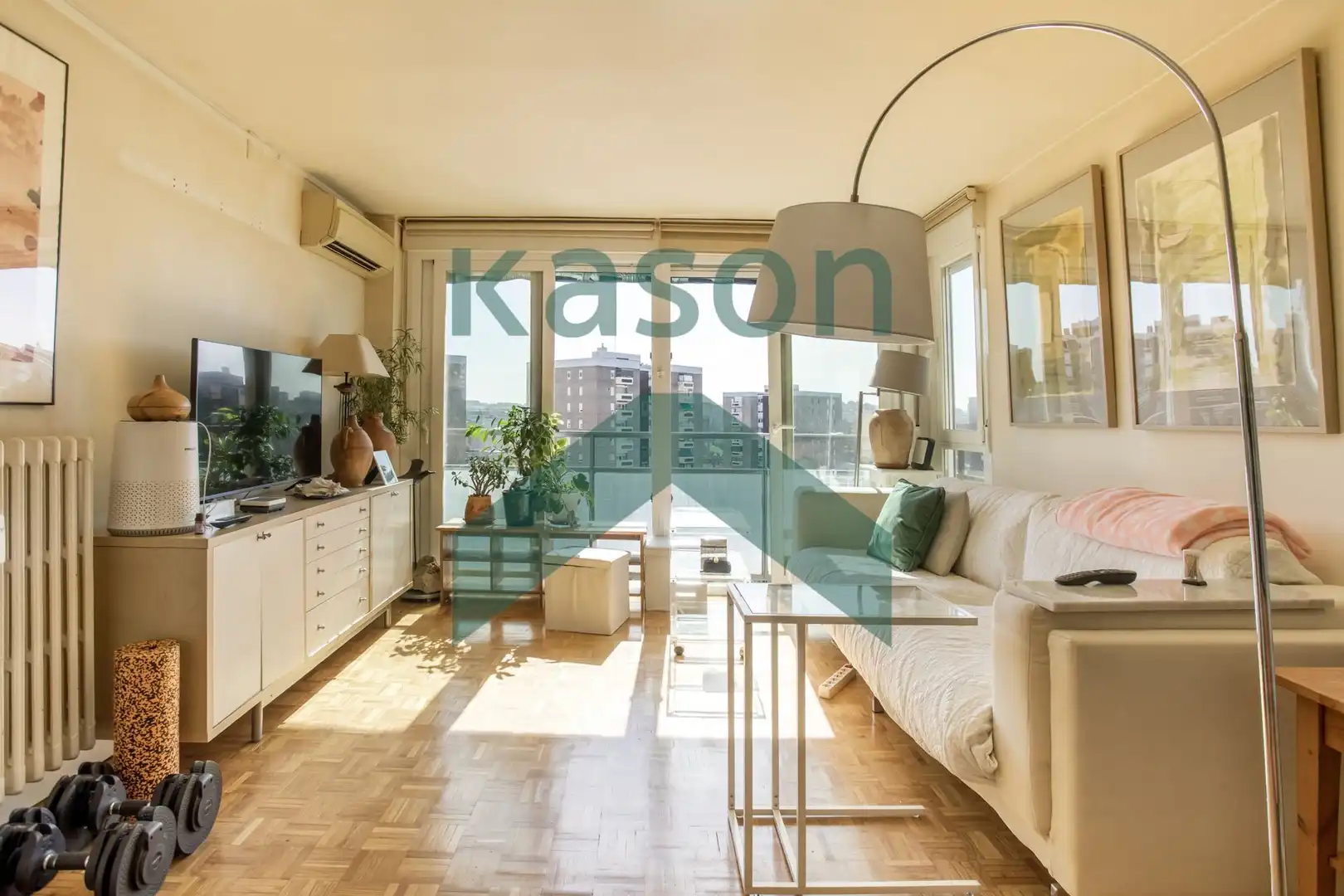 Sala d'estar de Apartament en venda en Madrid amb Aire condicionat, Calefacció i Traster