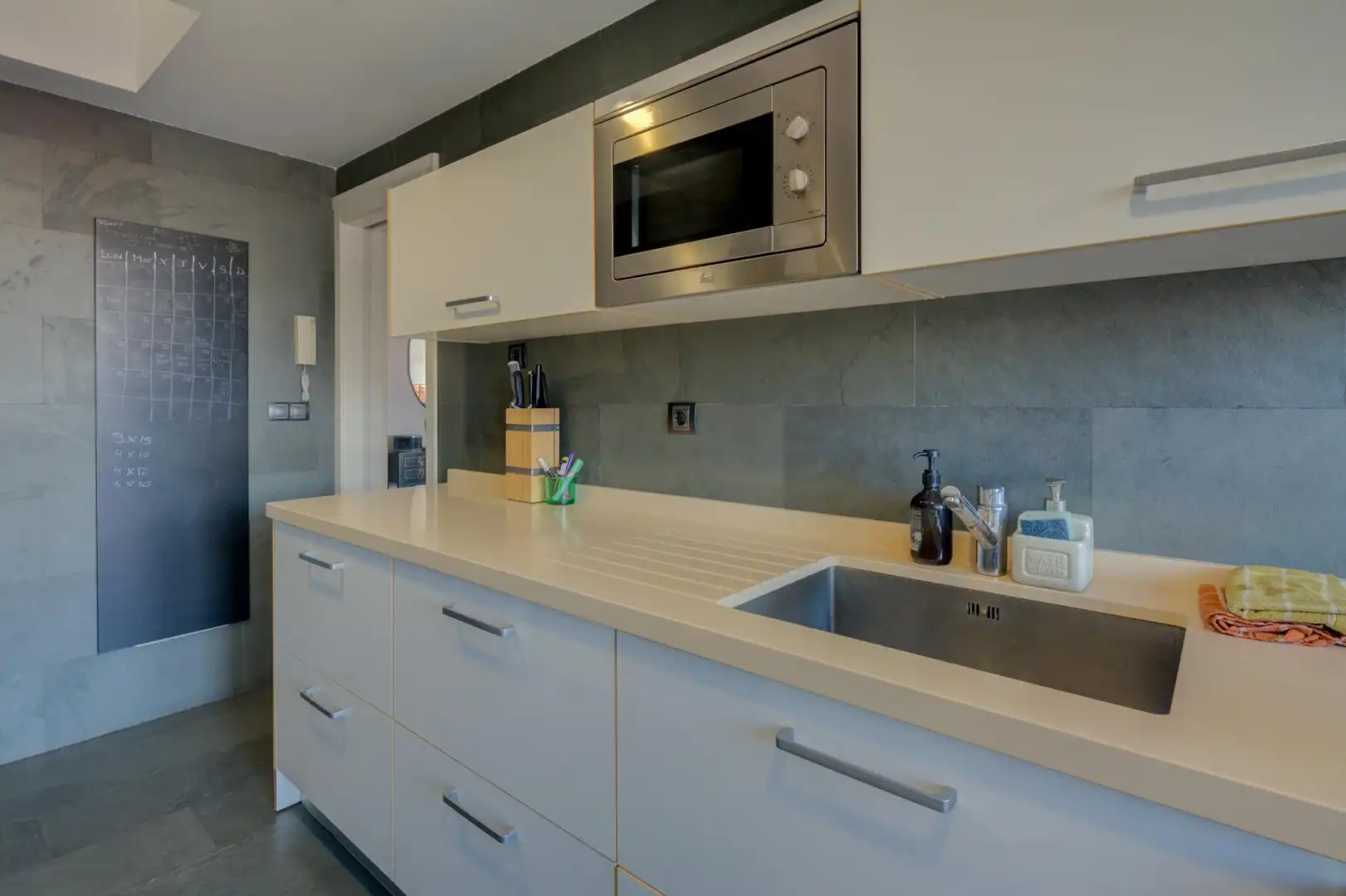 Penthouse with terrace for sale in Avenida GENERAL MARVA, imagen 18