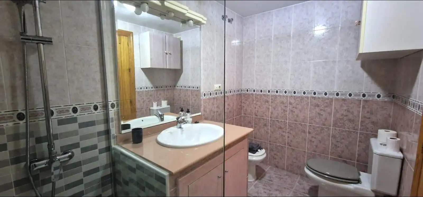 Bathroom of Flat for rent in Águilas  with Air Conditioner and Furnished