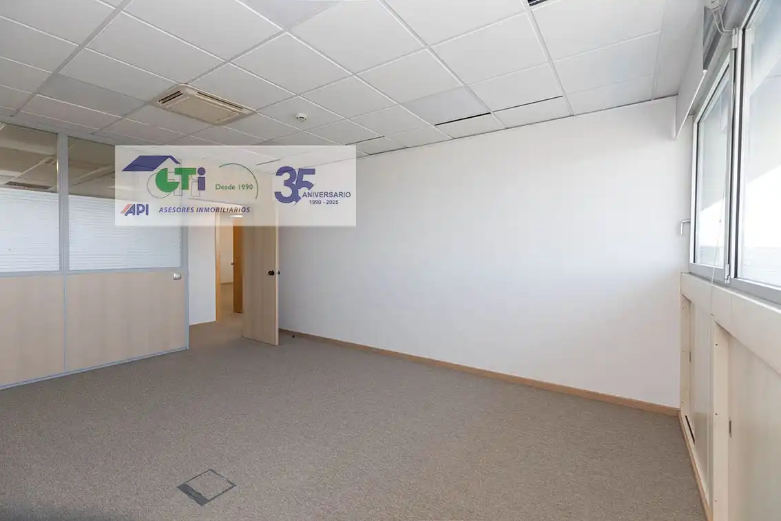 Office space to rent in C/Bari, imagen 33