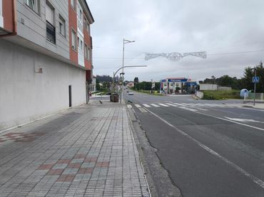 Local comercial en venda a Avenida Bergantiños