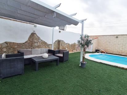 Terrace of House or chalet for sale in Almodóvar del Río  with Air Conditioner, Heating and Private garden