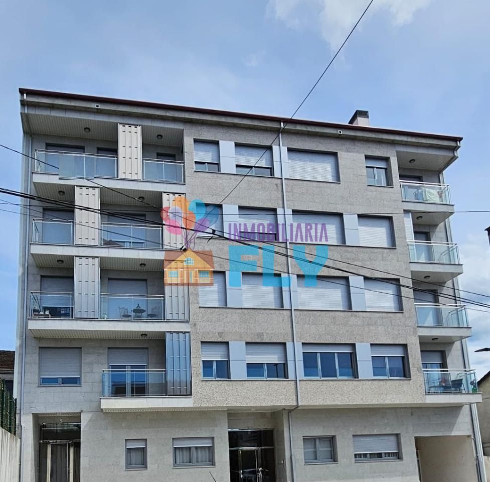 Exterior view of Duplex for sale in Ourense Capital   with Heating, Terrace and Balcony