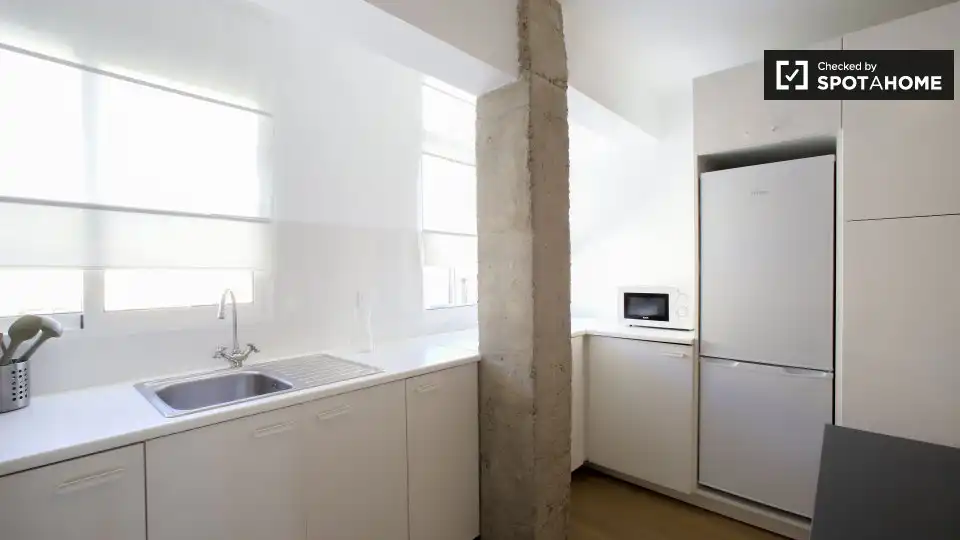 Cocina de Piso de alquiler en Valencia con Aire acondicionado, Calefacción y Amueblado