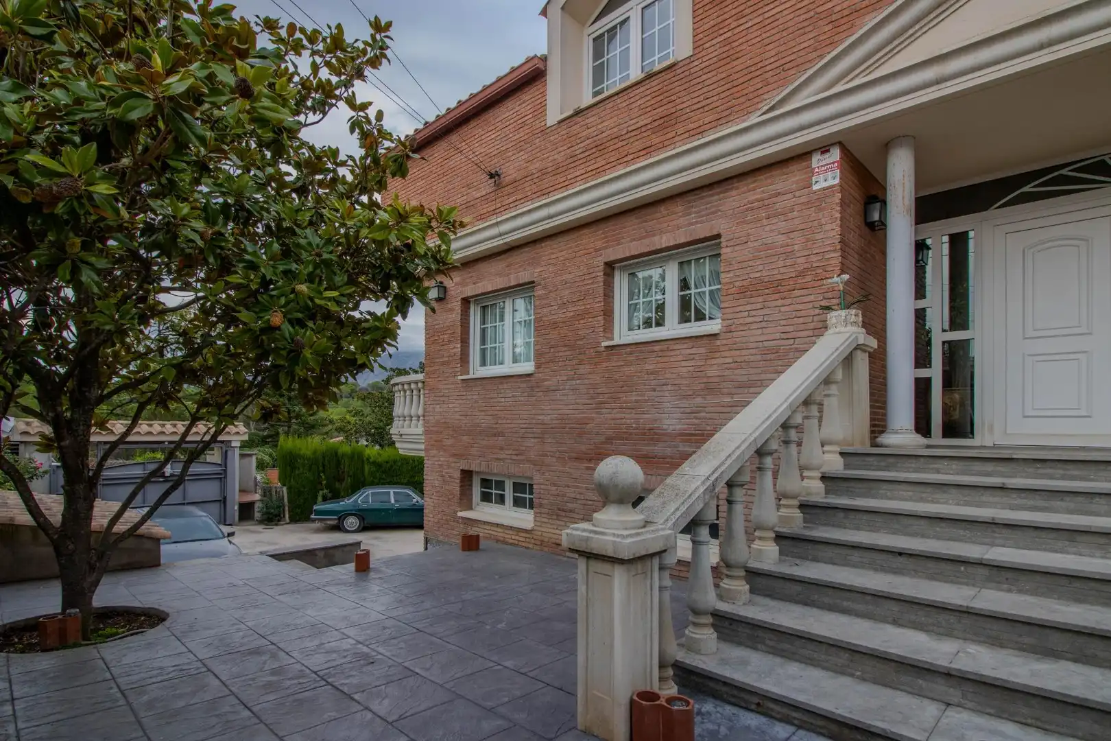 Vista exterior de Casa o chalet en venta en Esparreguera con Aire acondicionado, Calefacción y Jardín privado