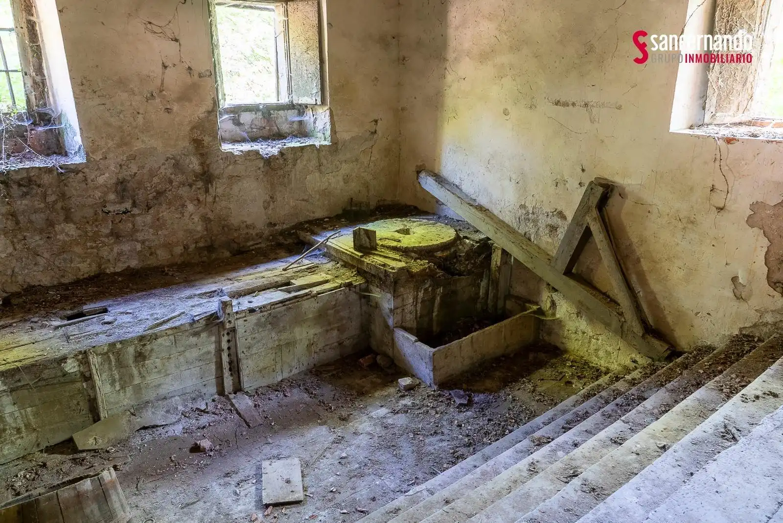 Cuina de Finca rústica en venda en Santiurde de Reinosa amb Jardí privat