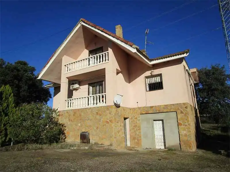 Vista exterior de Casa o chalet en venta en El Casar de Escalona