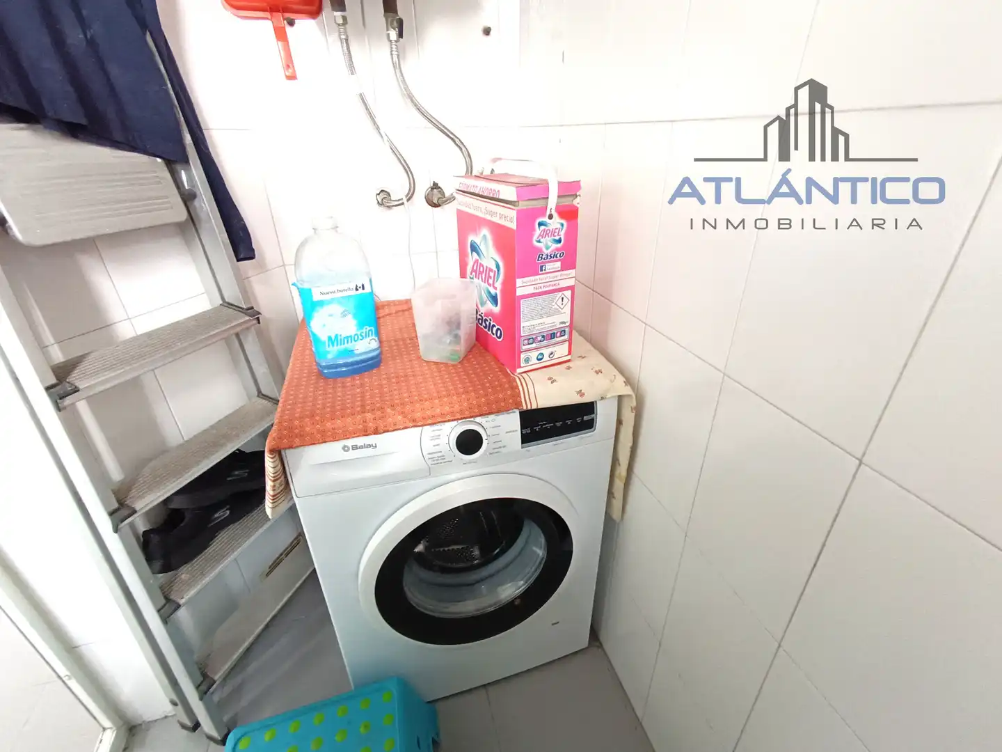 Habitación de Apartamento en venta en A Coruña Capital  con Calefacción, Trastero y Amueblado