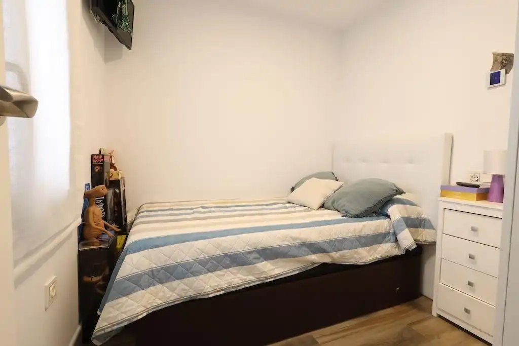 Schlafzimmer von Einfamilien-Reihenhaus zur Miete in Pilar de la Horadada mit Klimaanlage, Heizung und Möbliert