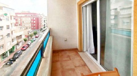 !CDATAApartamento Céntrico en Torrevieja con Piscina, balcón y 2 Baños, imatge 4