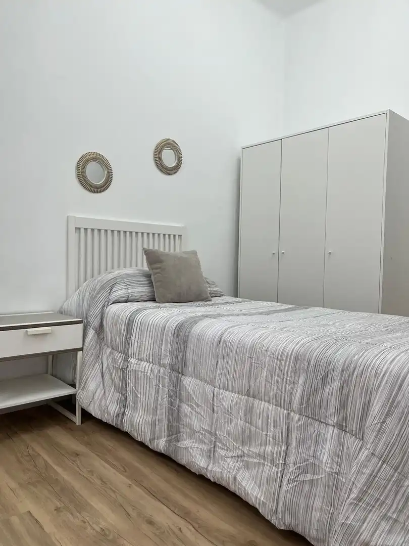 Bedroom of Flat for rent in Ferrol  with Heating