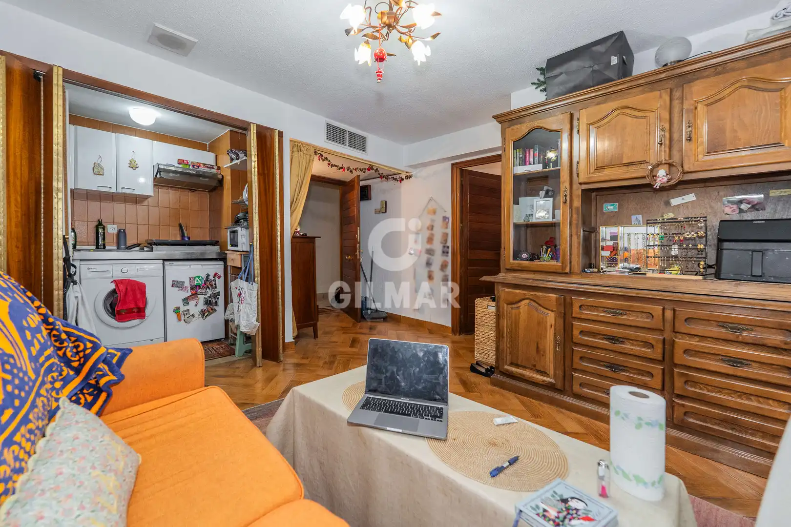 Dormitori de Apartament en venda en Madrid amb Calefacció i Moblat