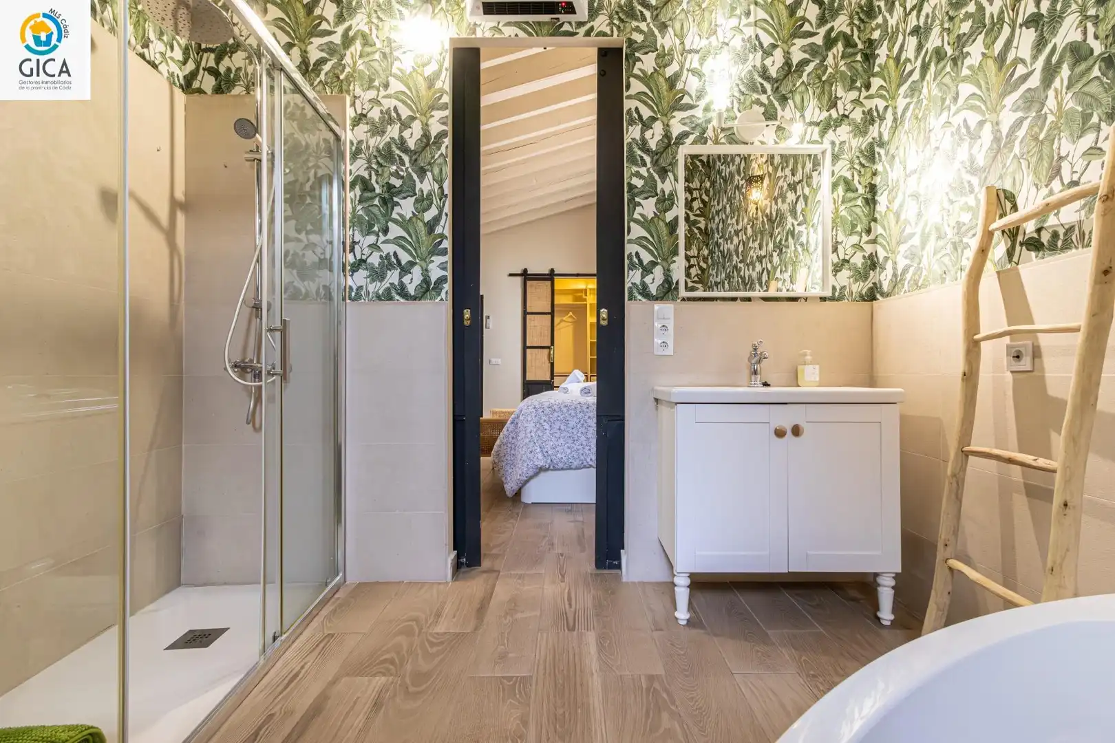 Bathroom of Houses for sale in Jerez de la Frontera  with Air Conditioner, Heating and Storage room