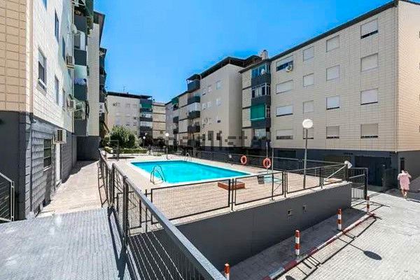 Piscina de Planta baixa en venda en Maracena amb Aire condicionat, Calefacció i Balcó