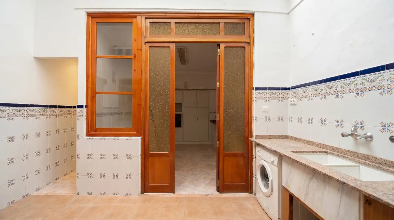 Cuina de Finca rústica en venda en Carlet amb Jardí privat