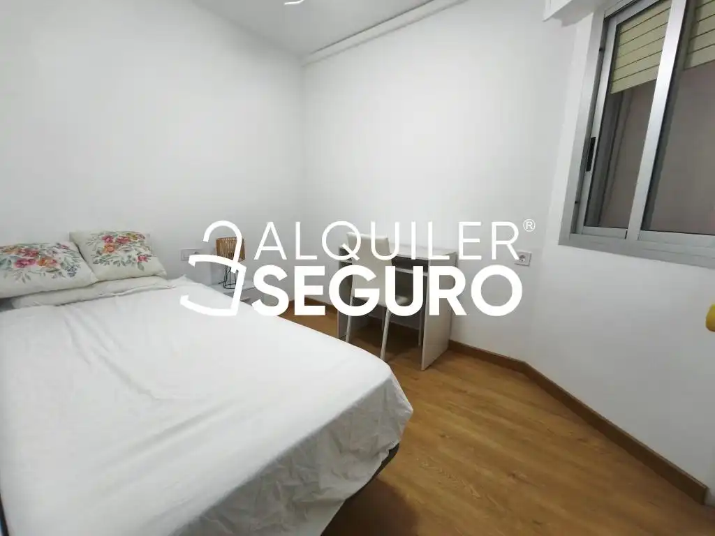 Dormitori de Pis de lloguer en Alicante / Alacant amb Terrassa i Moblat