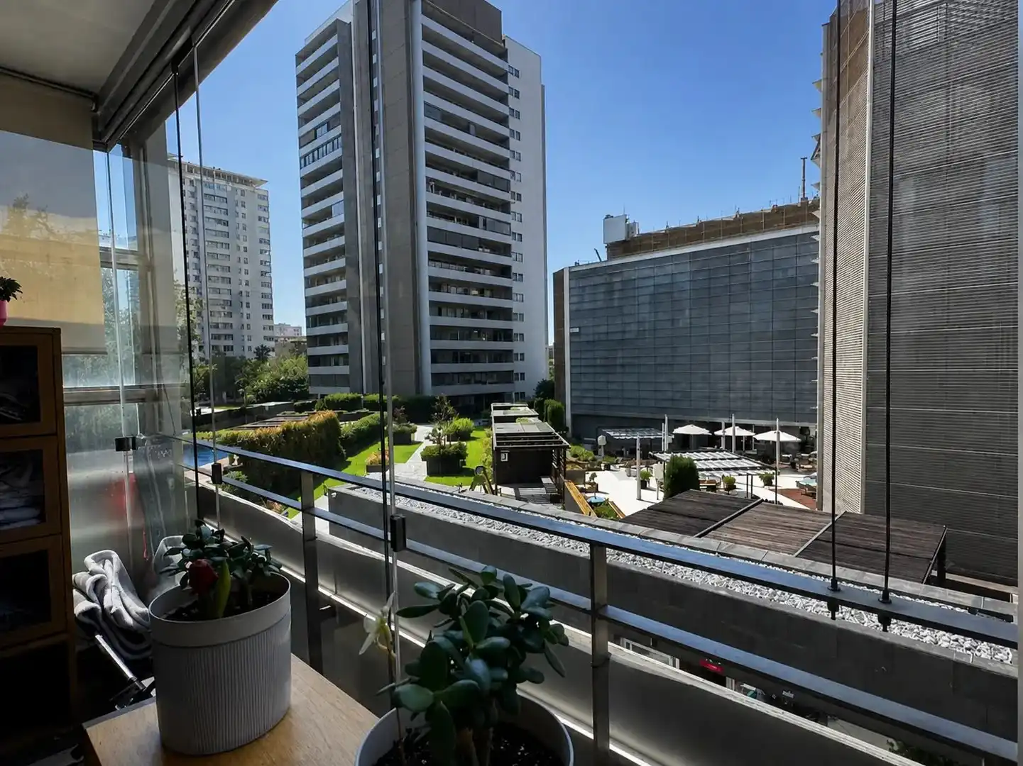 Terrasse von Wohnung zum Verkauf in Barcelona mit Klimaanlage, Terrasse und Möbliert
