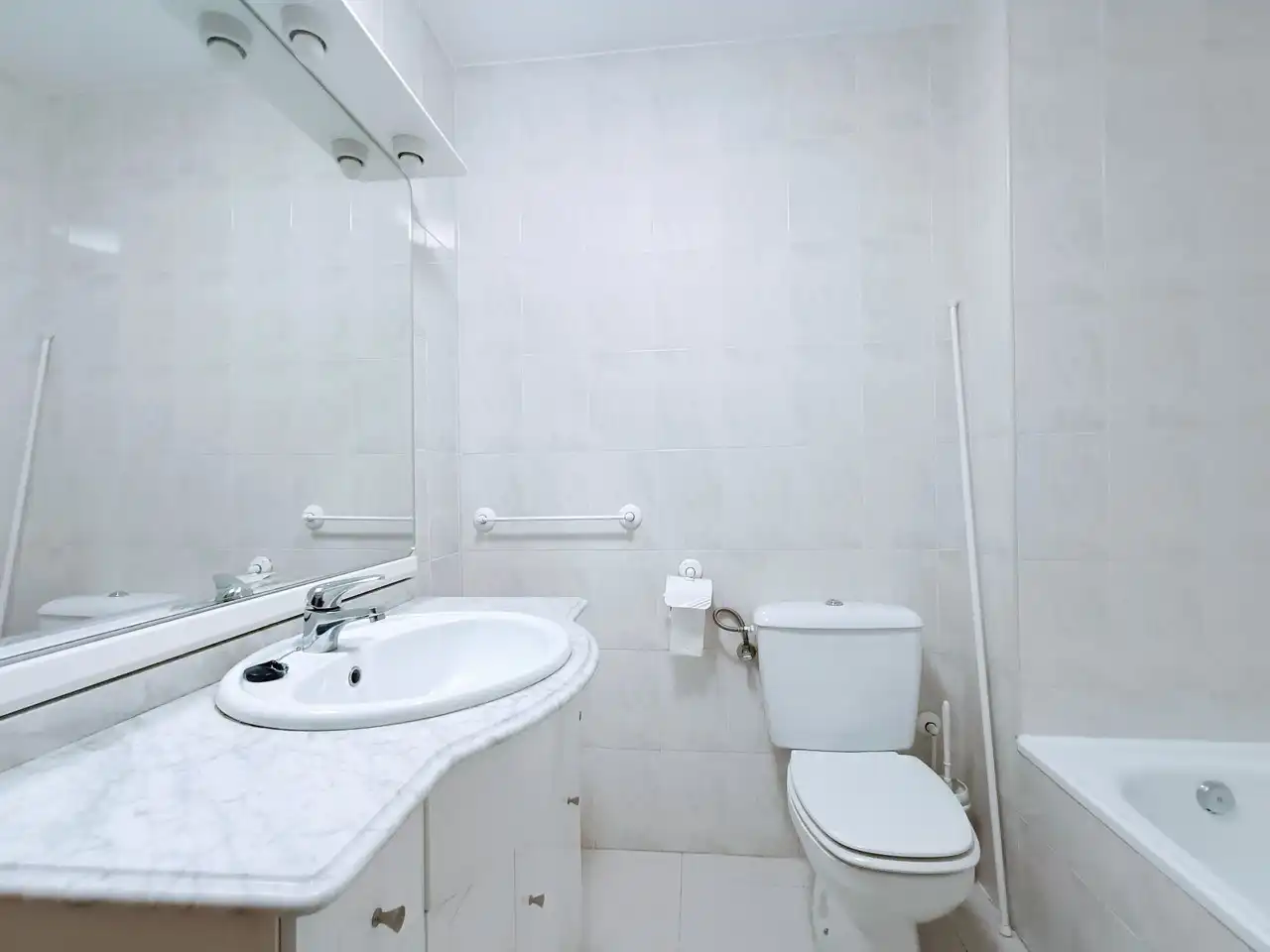 Bany de Casa o xalet de lloguer en Villaviciosa de Odón amb Calefacció, Parquet i Forn