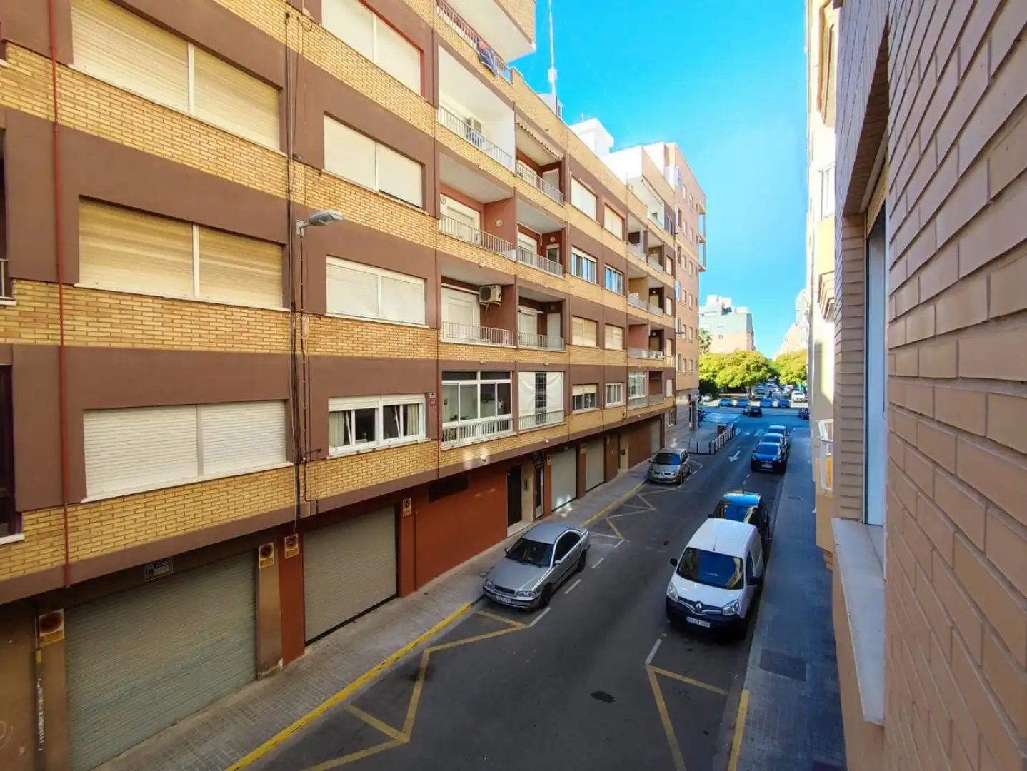 Vista exterior de Piso de alquiler en Sagunto / Sagunt con Terraza y Balcón