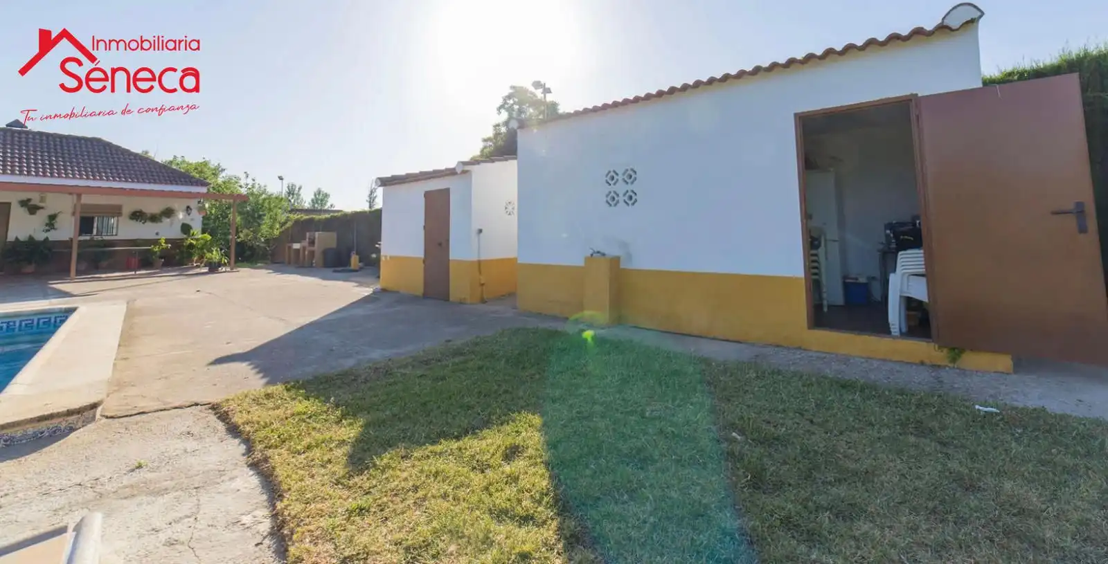 Vista exterior de Casa o xalet en venda en Córdoba amb Aire condicionat, Terrassa i Traster