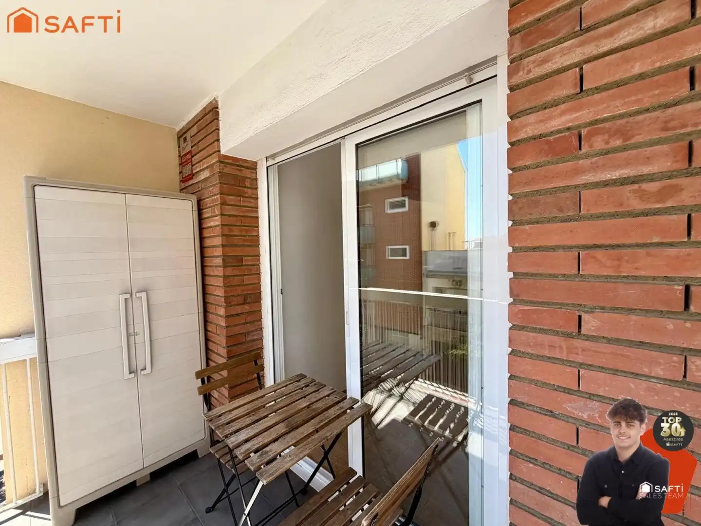 Terraza de Piso en venta en Pineda de Mar con Calefacción y Balcón
