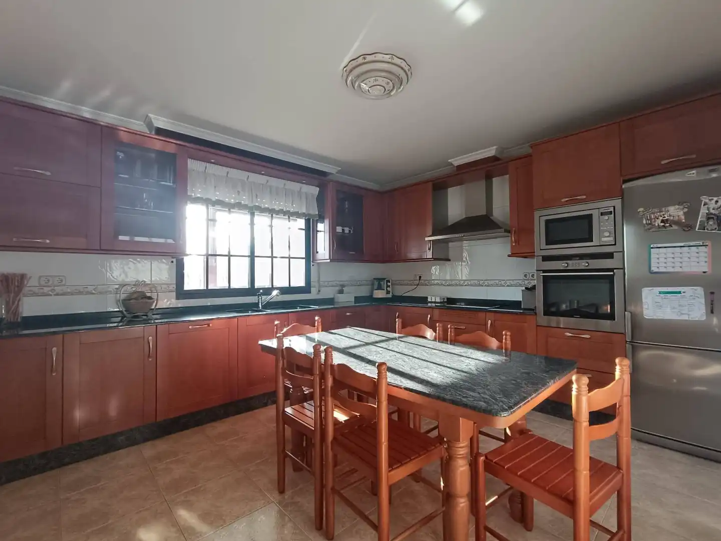 Küche von Wohnung zum Verkauf in Touro mit Privatgarten, Terrasse und Abstellraum