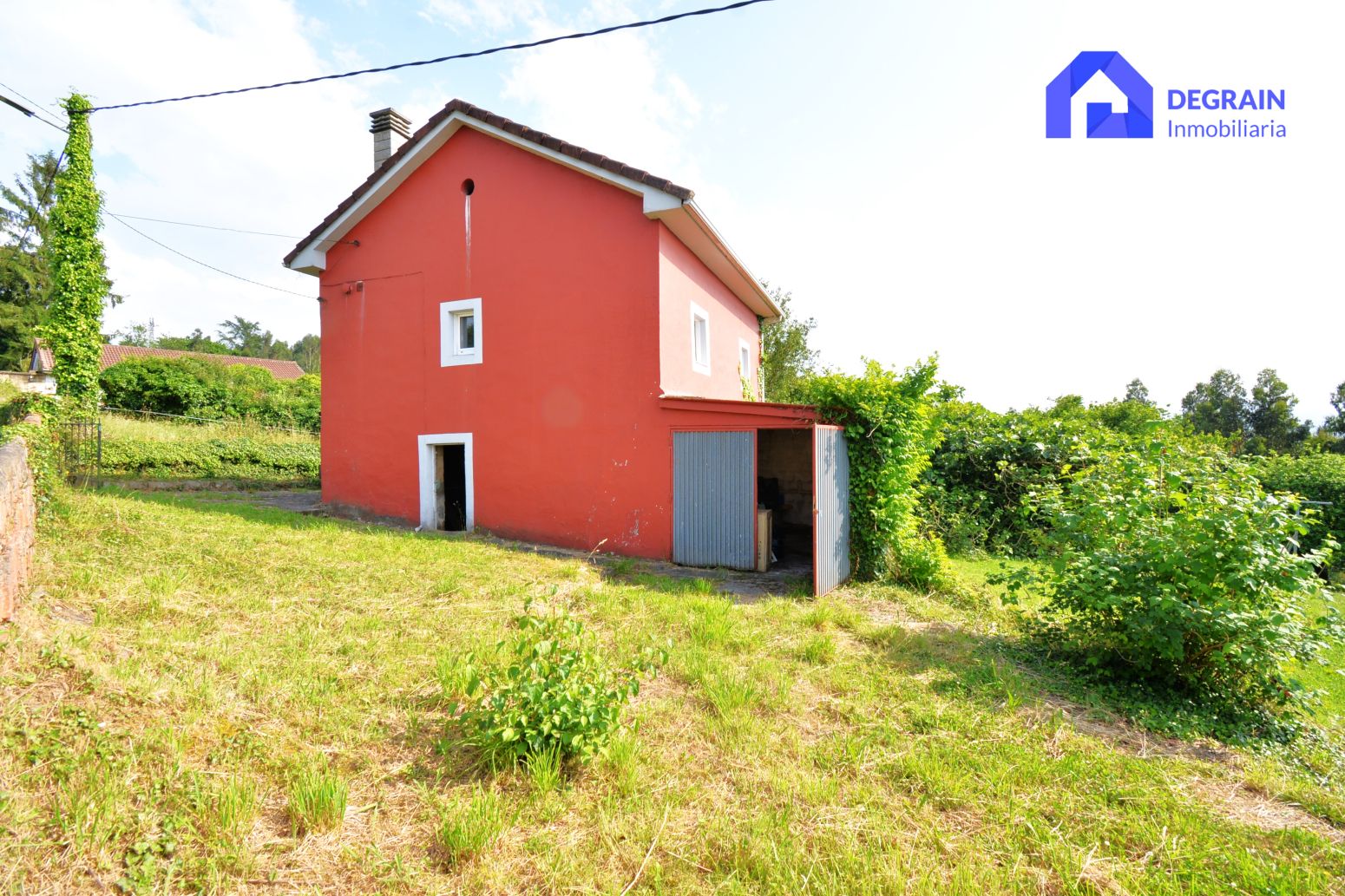 Exterior view of House or chalet for sale in Las Regueras    with Private garden and Storage room