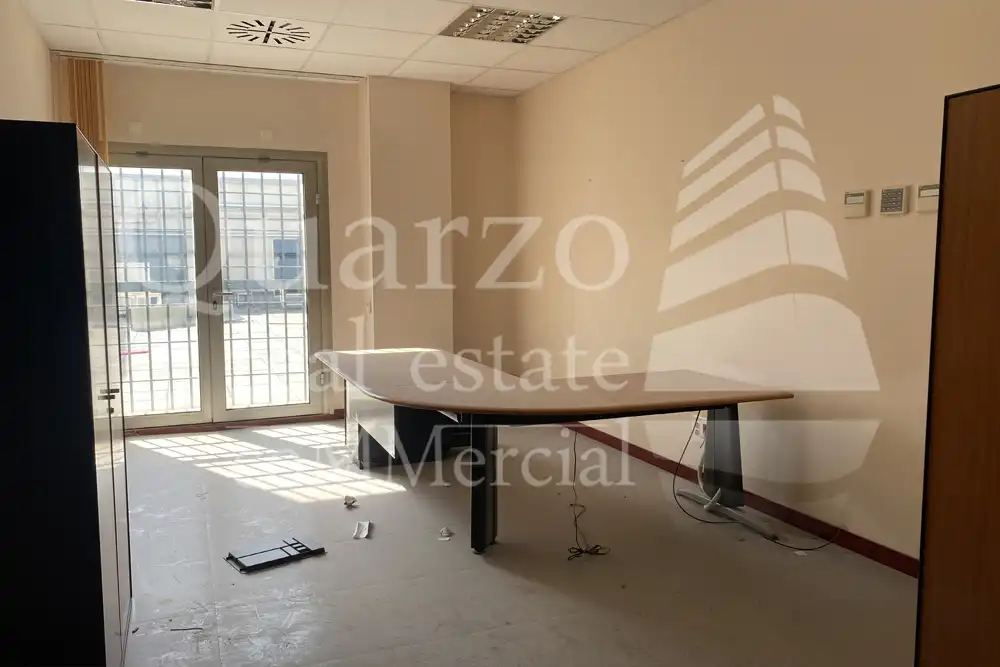 Business premises for sale in Plaza Jorge Manrique, imagen 13