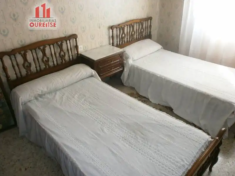 Bedroom of Flat for sale in Ourense Capital   with Furnished and Balcony
