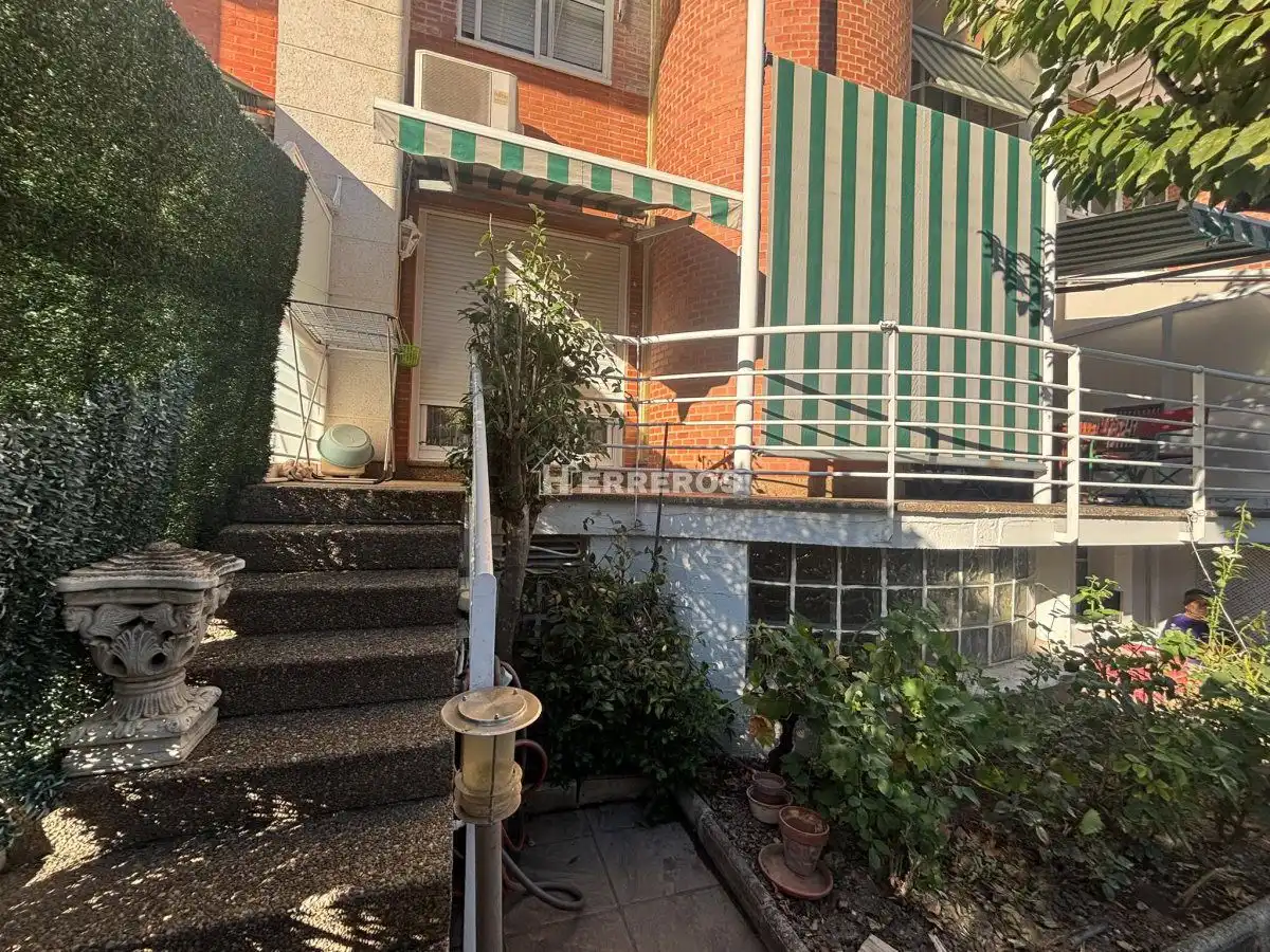 Casa a schiera con piscina in vendita a avda. de madrid, imagen 4