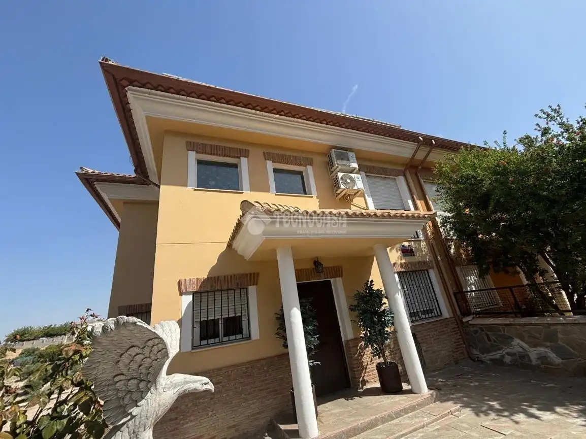Semi-detached house for sale in La Guardia de Jaén, imagen 5