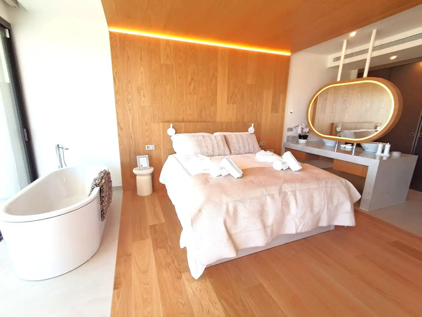 Habitación de Apartamento en venta en Fuengirola con Aire acondicionado, Terraza y Trastero