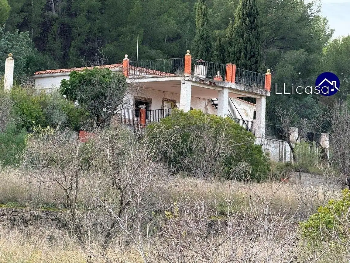 Casa o chalet en venta en Llíria con Jardín privado, Terraza y Trastero
